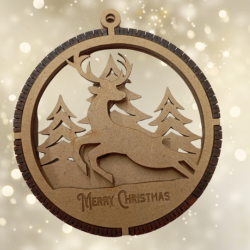 Boule de Noël 3D en bois – Renne sautant dans la forêt