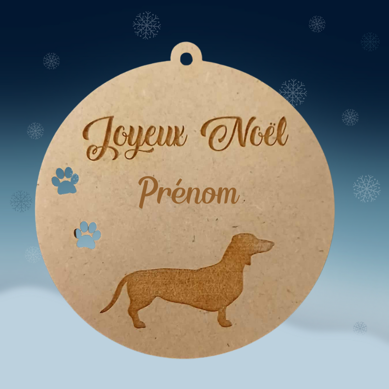 Boule de Noël personnalisée en bois – Gravure prénom & teckel 🐶