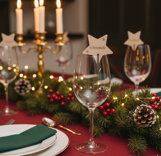 Marque-Place Étoile de Noël Personnalisé en Bois – Décoration de Table Festive