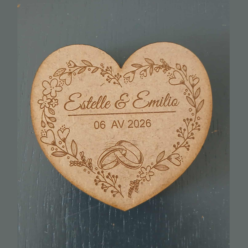 Boîte à alliances – Cœur gravé pour mariage