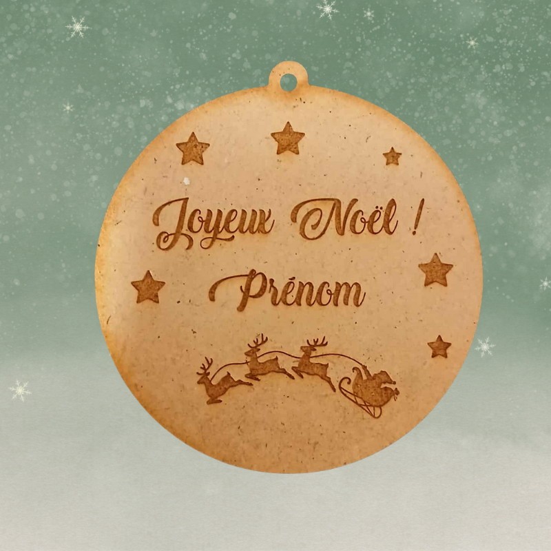 Boule de Noël personnalisée en bois – Père Noël, étoiles & prénom gravé 🎅✨