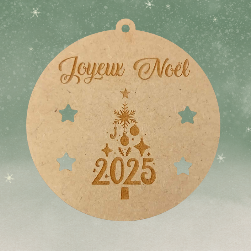 Boule de Noël en bois 2025 – Gravure “Joyeux Noël” & Sapin ajouré 🎄