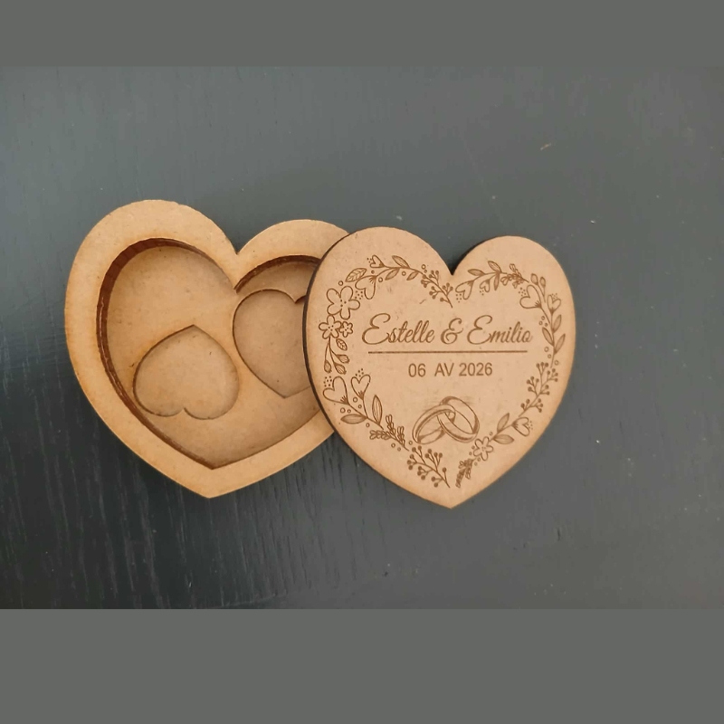 Boîte à alliances – Cœur gravé pour mariage