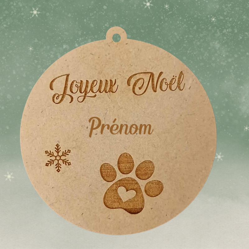 Boule de Noël personnalisée en bois – Gravure prénom & empreinte de patte 🐾