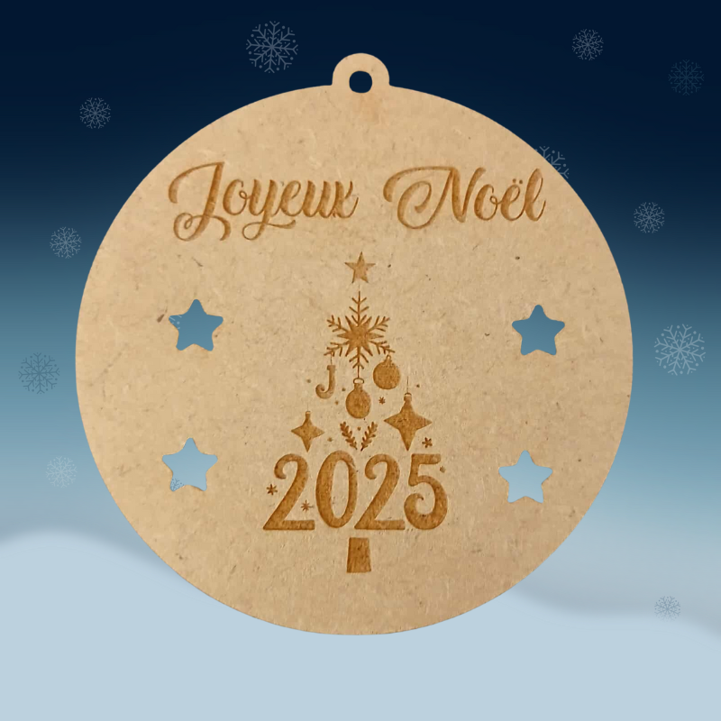 Boule de Noël en bois 2025 – Gravure “Joyeux Noël” & Sapin ajouré 🎄